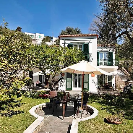 Casa Augusto Alojamento de Acomodação e Pequeno-almoço 4*