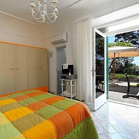 Casa Augusto Alojamento de Acomodação e Pequeno-almoço Capri