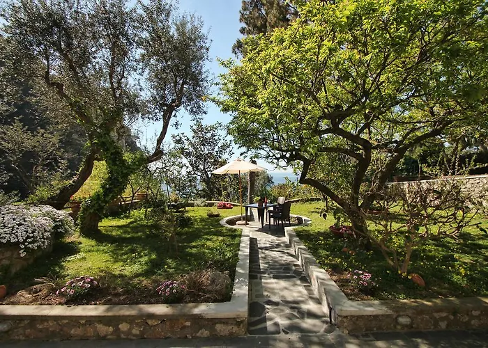 Casa Augusto לינה וארוחת בוקר 4*