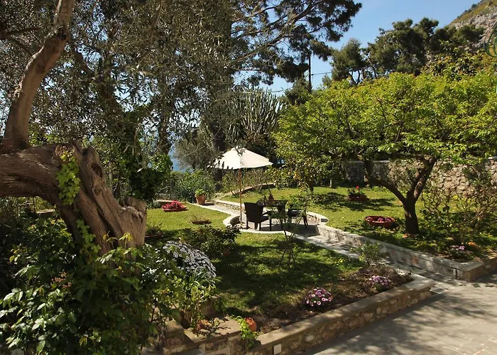 Casa Augusto Nocleg ze śniadaniem Capri